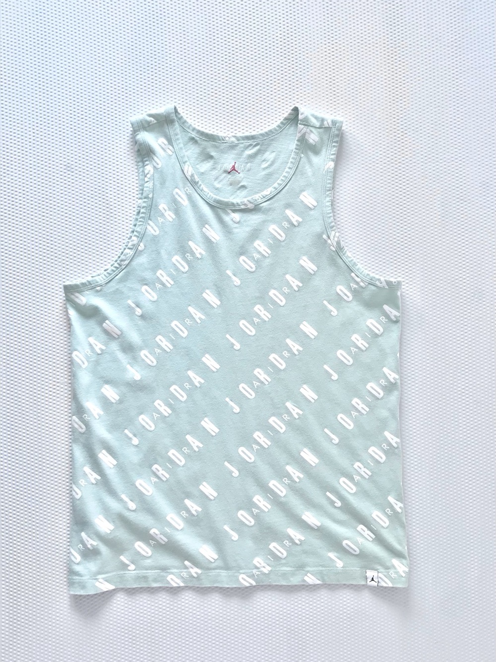 Air Jordan "Spring Green" Poolside Tank •
M